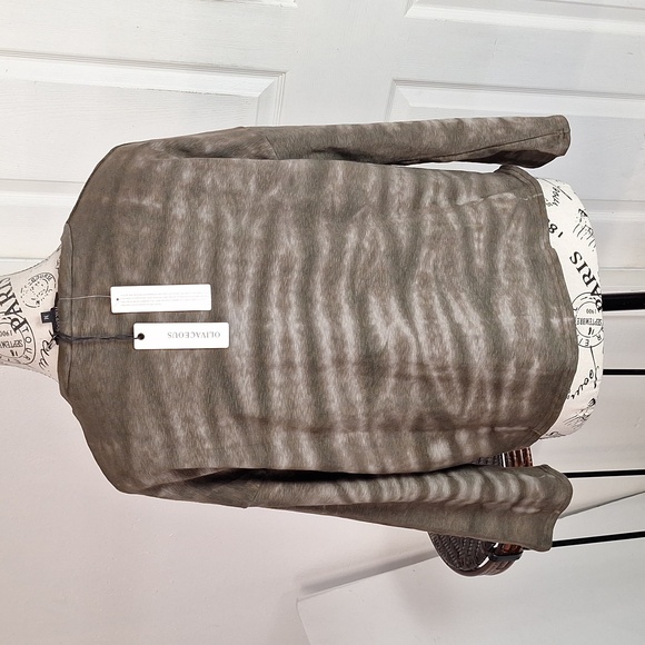 Olivaceous tie dye crop top sweater New - Picture 6 of 7